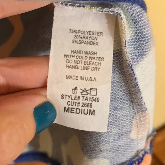 NEW Multicolor Top - Picture 3 of 4